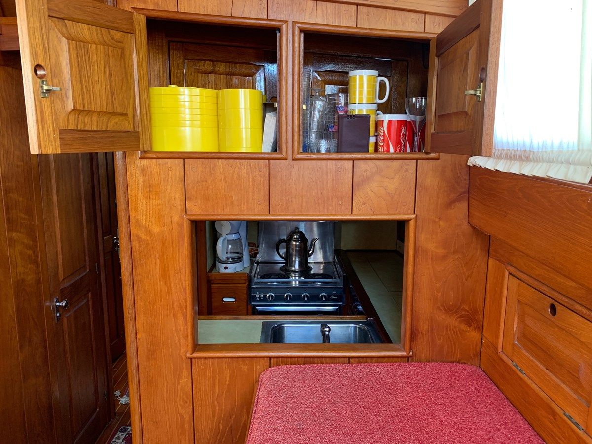 Buy a yacht Crest - CUSTOM KETCH