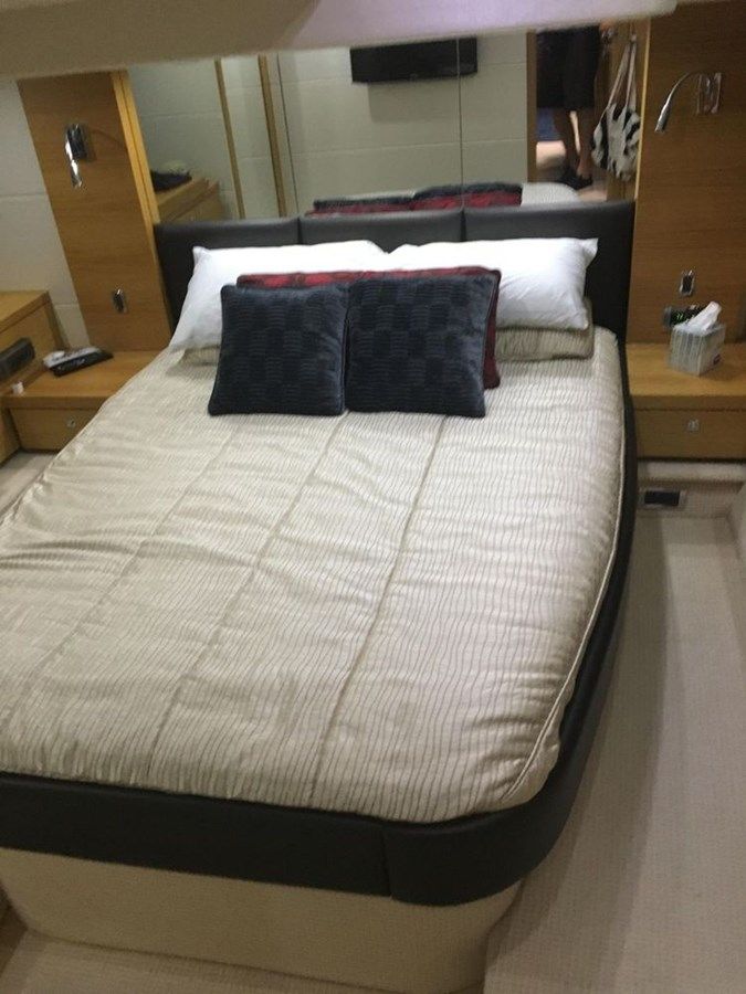 Buy a yacht Lapse Of Reason - Sunseeker