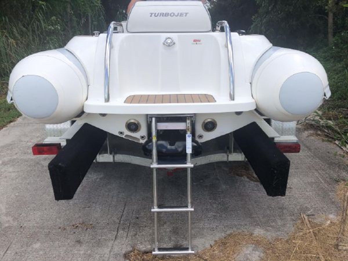 Купить яхту 2013 WIlilams Jet Tenders Turbojet 445 Turbojet 445 в Shestakov Yacht Sales