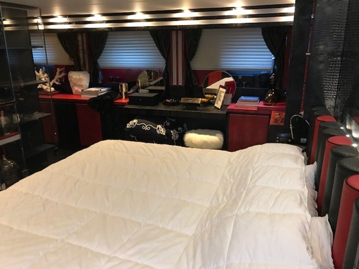 Buy a Kisses 92 at Shestakov Yacht Sales