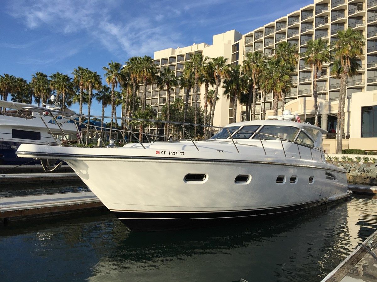 Buy a yacht Jonny's Quest - Tiara