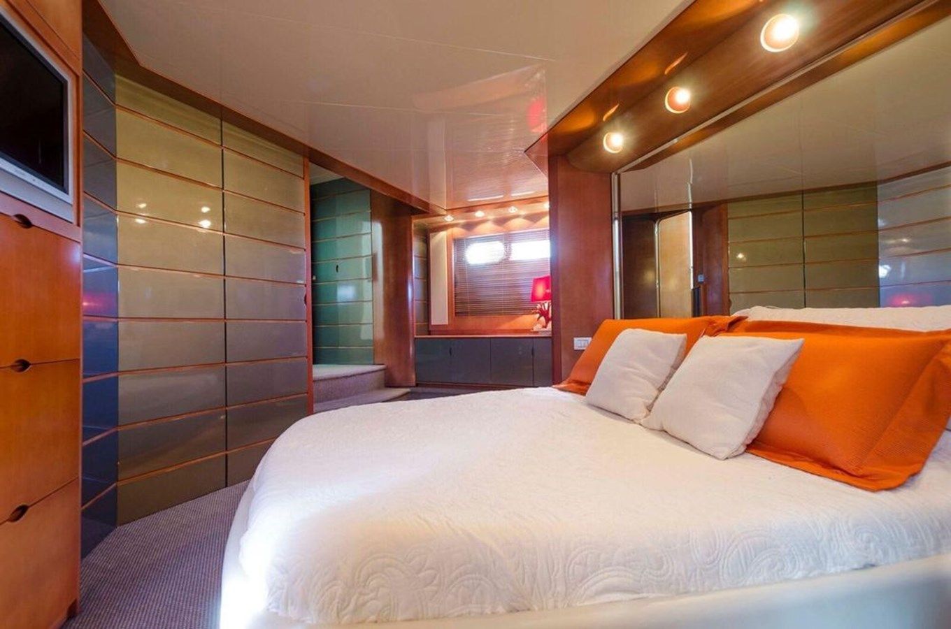 best yacht sales deals Divine Madness 78