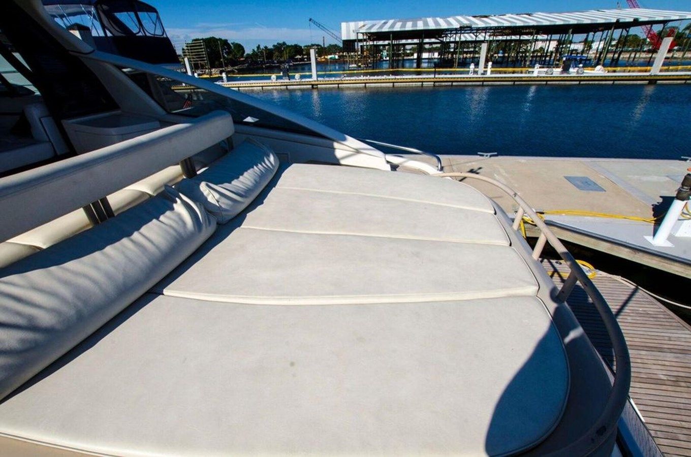 best yacht sales deals Divine Madness 2004