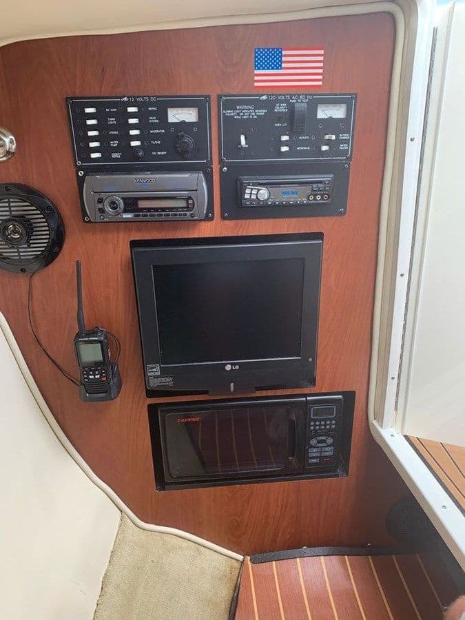 Buy a - 31 at Shestakov Yacht Sales