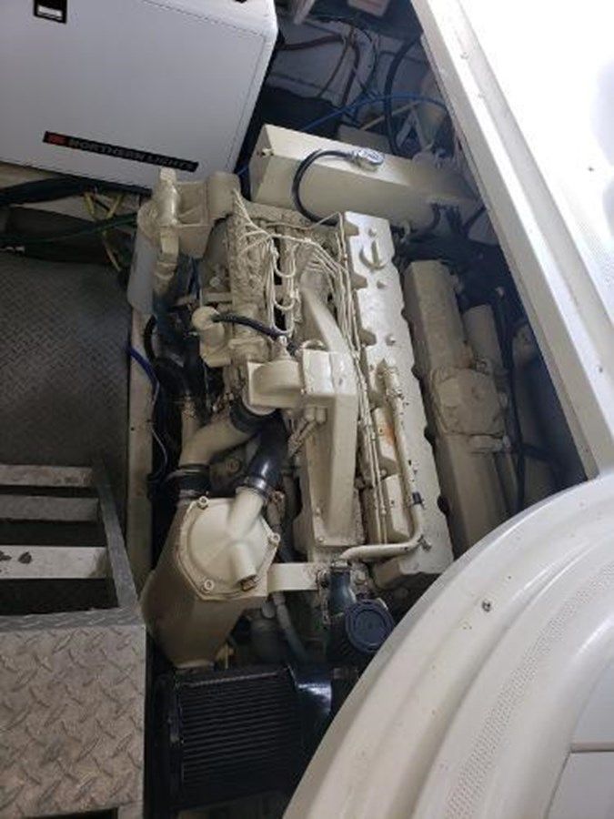 Zuzubem - Maxum yacht sale