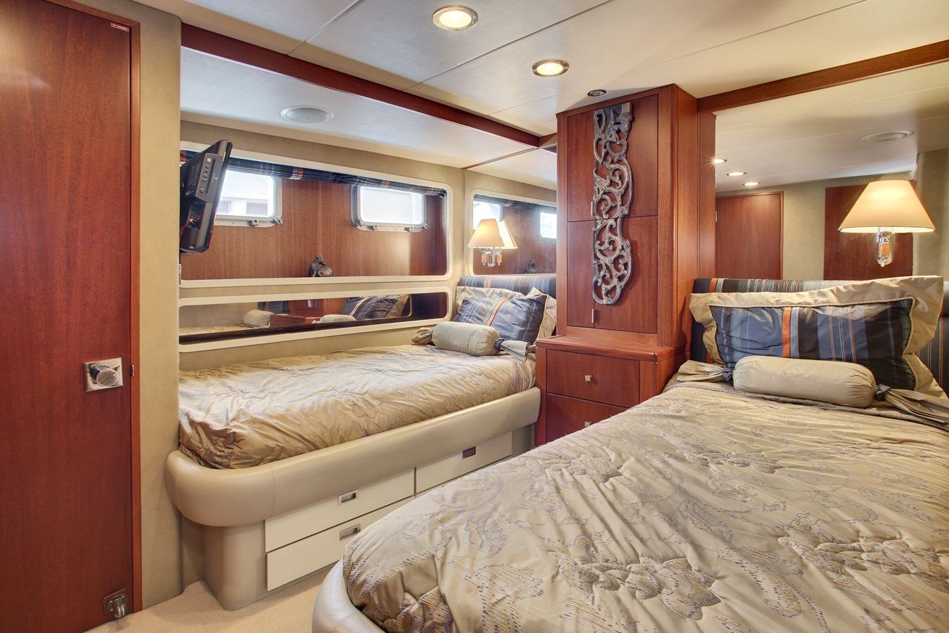 Buy a Alexis 1977 at Shestakov Yacht Sales