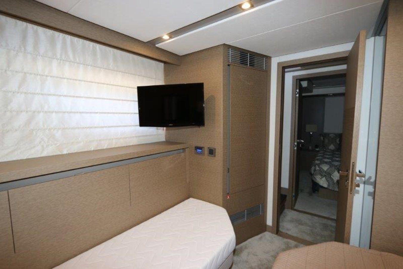 Buy a yacht Breathe Easy - PRESTIGE