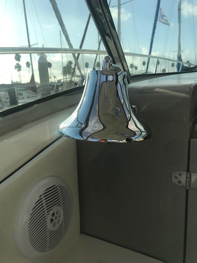 Купить яхту Liquid Therapy 39 в Shestakov Yacht Sales