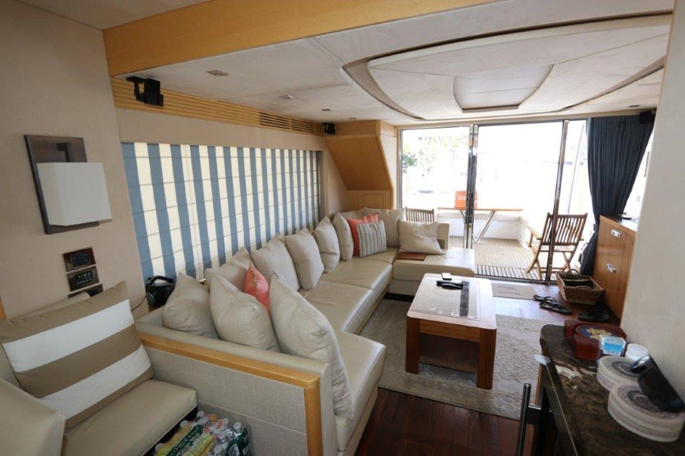 Купить яхту - - Sunseeker в Shestakov Yacht Sales