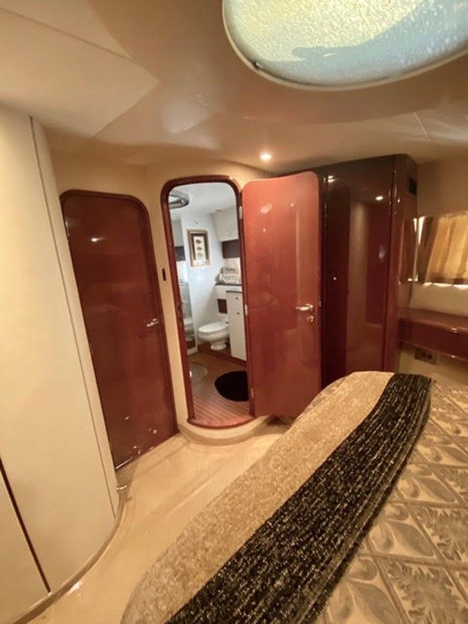 Купить яхту Amenities 2000 в Shestakov Yacht Sales