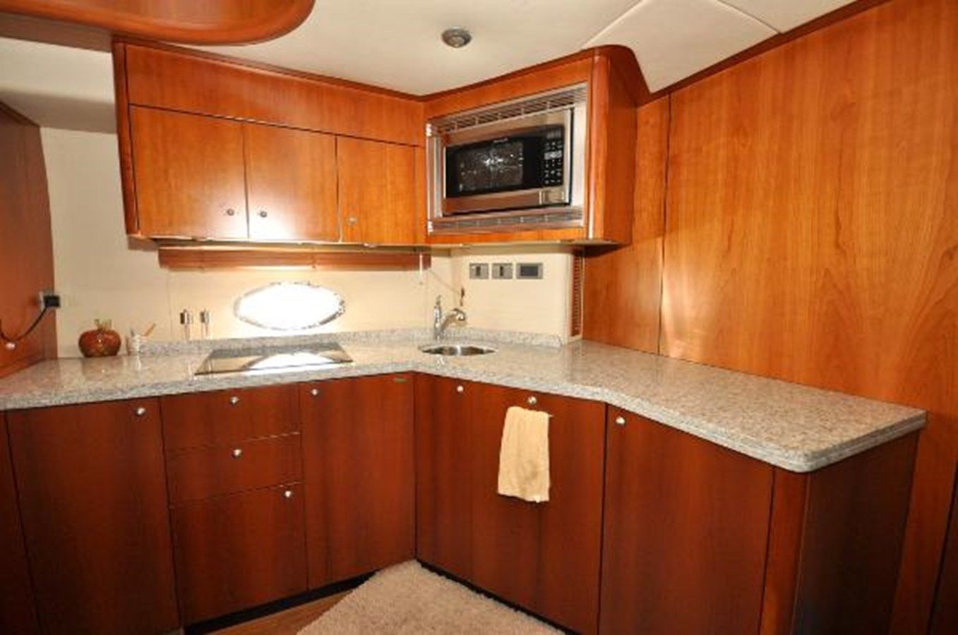 Buy a yacht - - Sunseeker