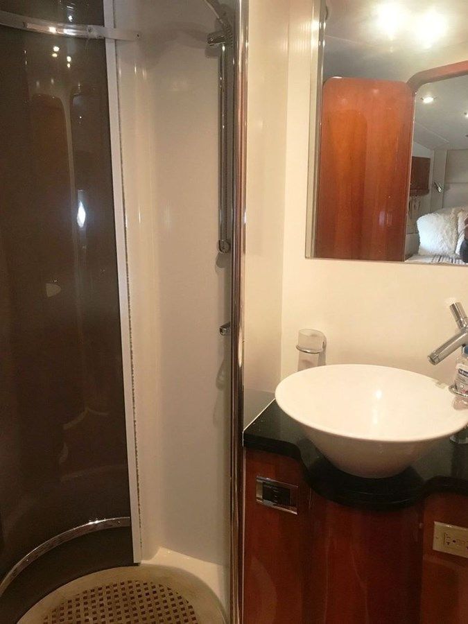 Купить яхту Two Sunz 50 в Shestakov Yacht Sales