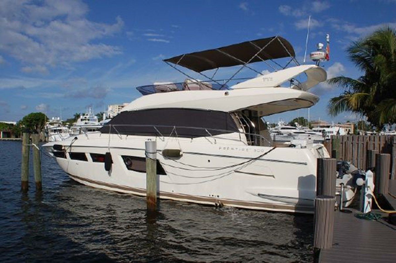 Buy a yacht L'Etoile 2014