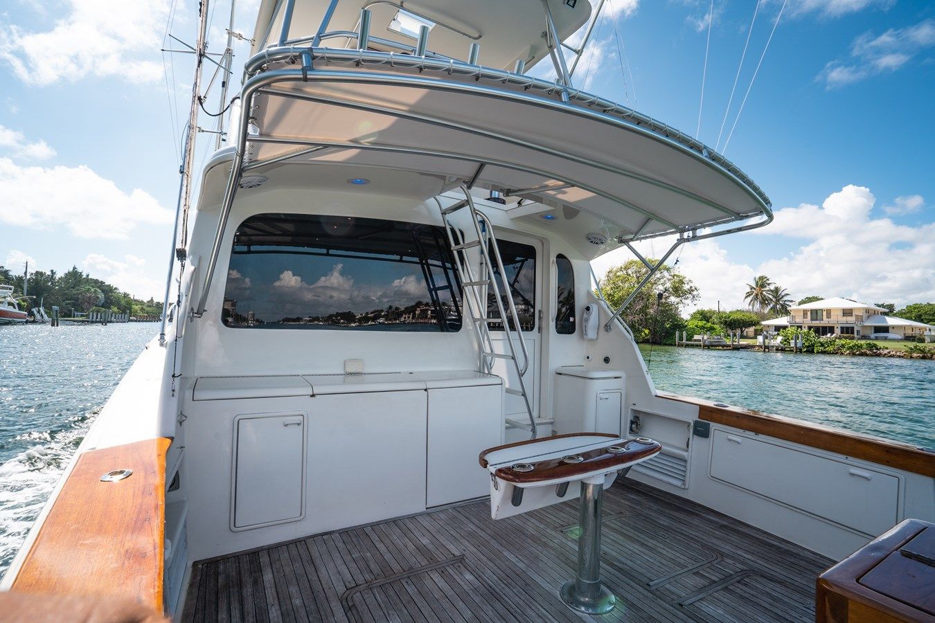 the best price on Sea Sea - OCEAN YACHTS