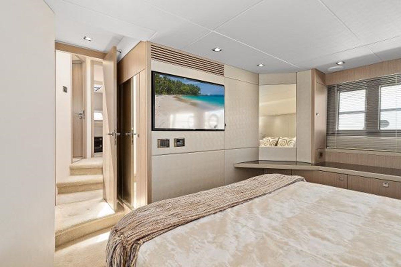 Buy a yacht Time - Sunseeker