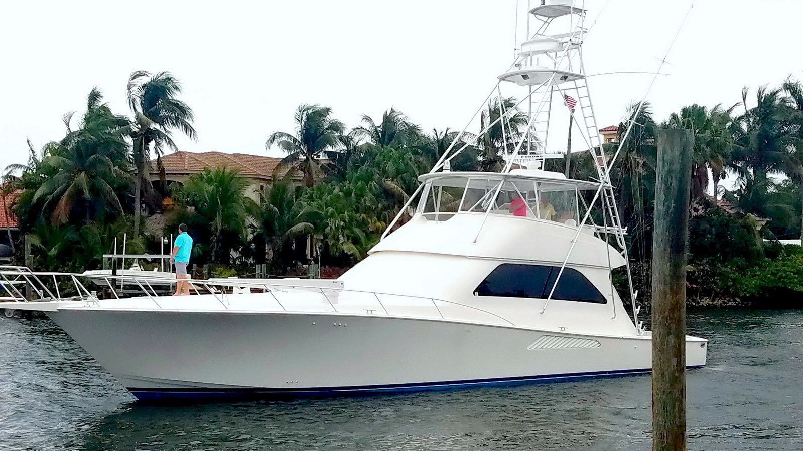 Продажа яхты Don't Stop Believin 2007