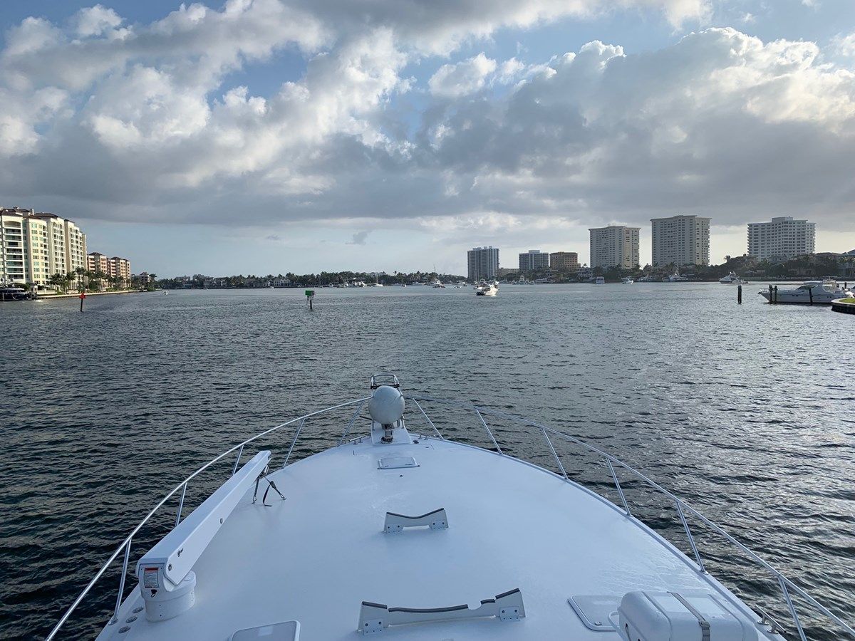 Стоимость яхты Don't Stop Believin - VIKING