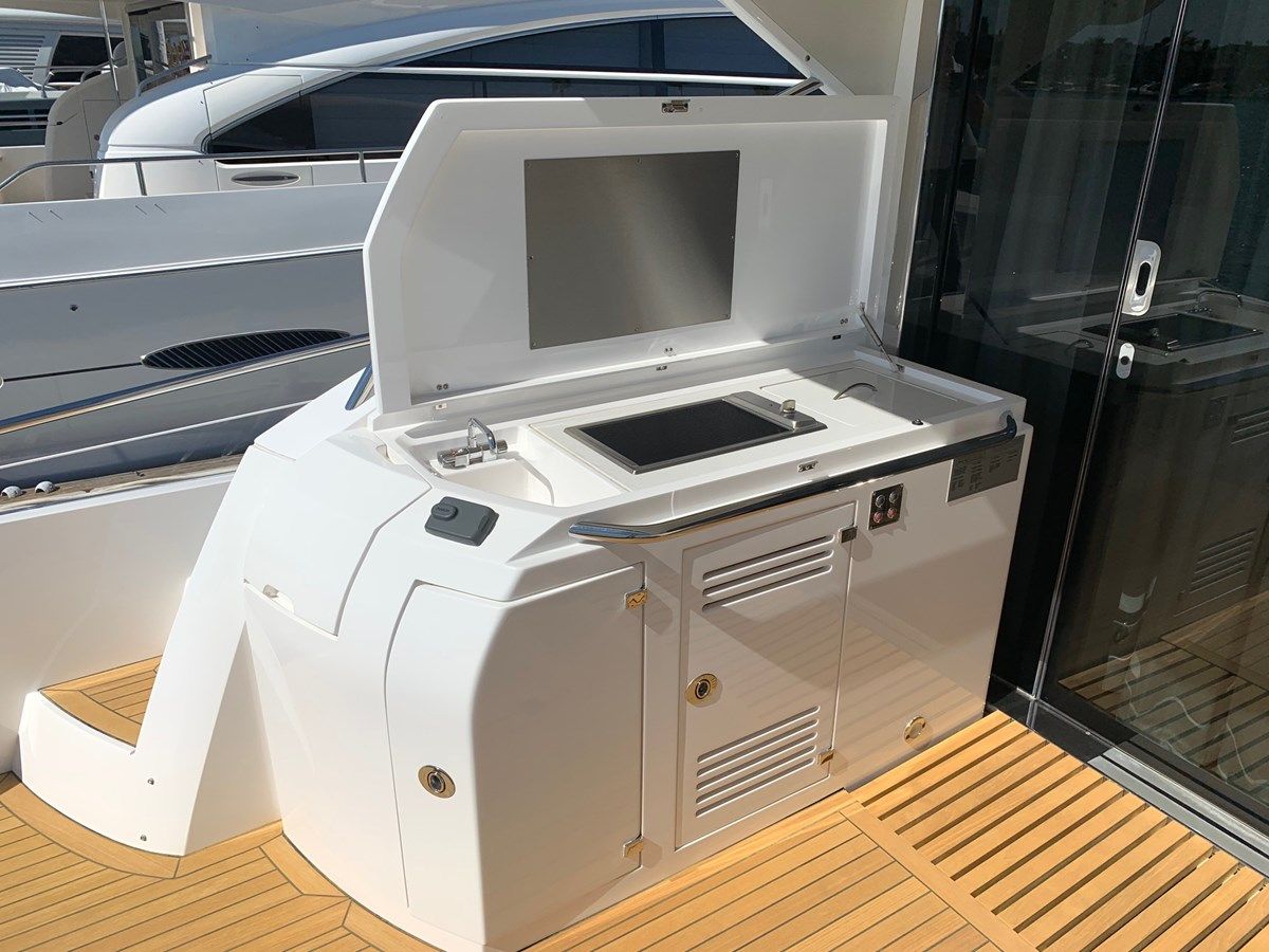 Стоимость яхты Piece Of Ship - Sunseeker