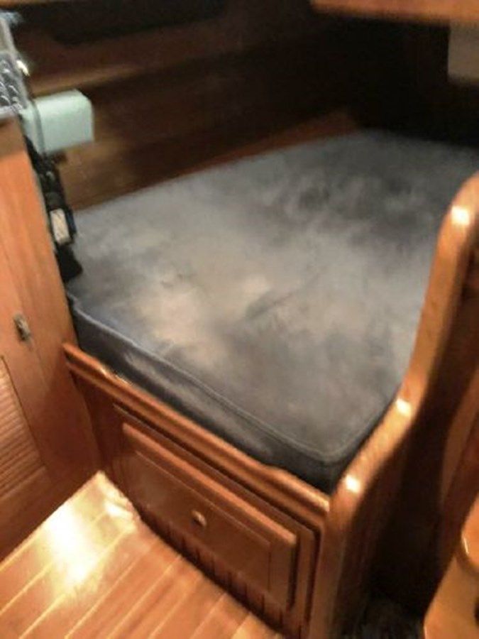 Buy a yacht HERMITAGE 1987