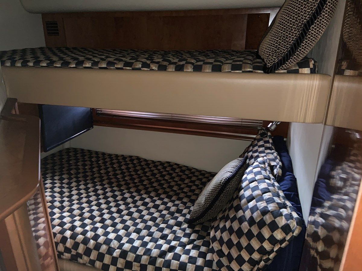 Buy a BLUE HEAVEN - SEA RAY at Shestakov Yacht Sales