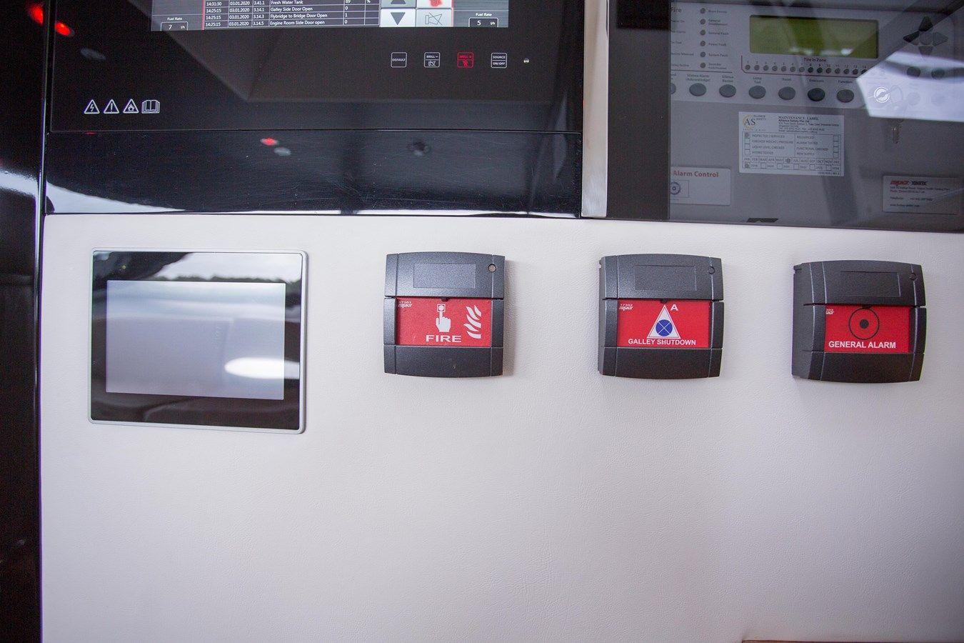 Buy a yacht Spirit of Elijah 99