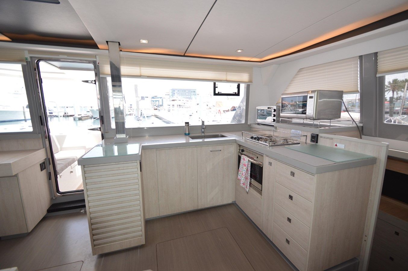 Buy a yacht MIMOSA 2019