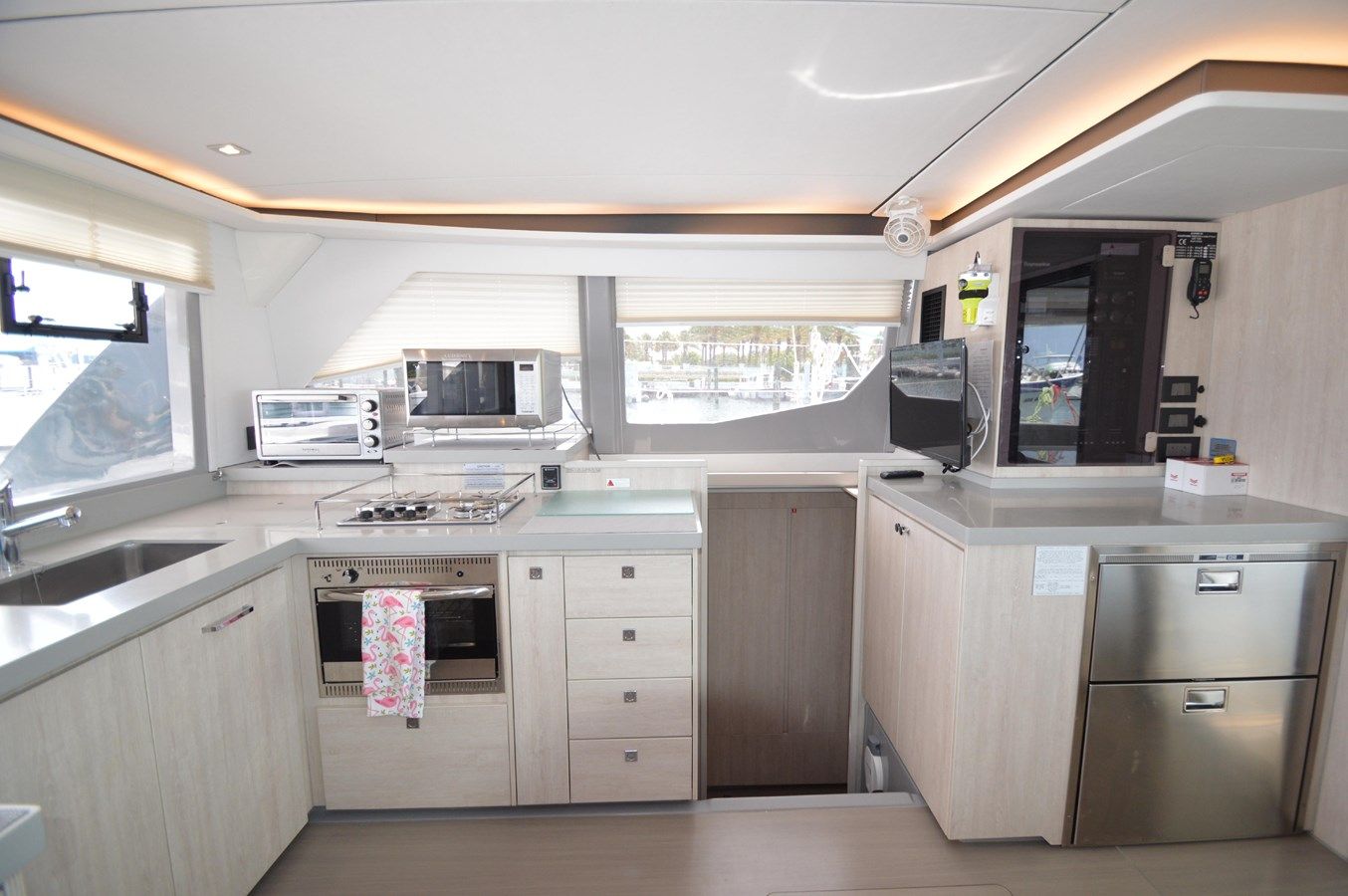 the best price on MIMOSA 45