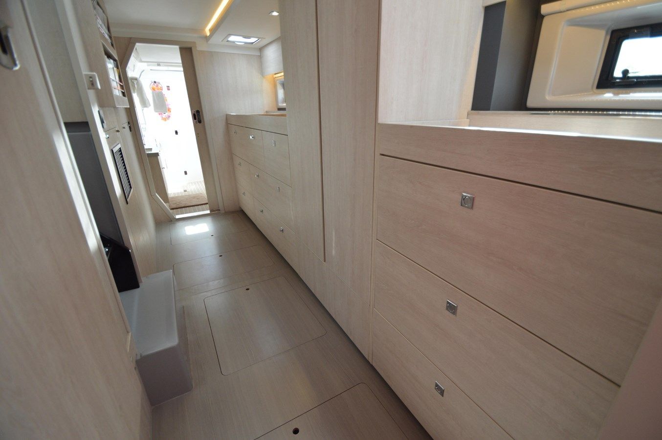 Buy a yacht MIMOSA 45