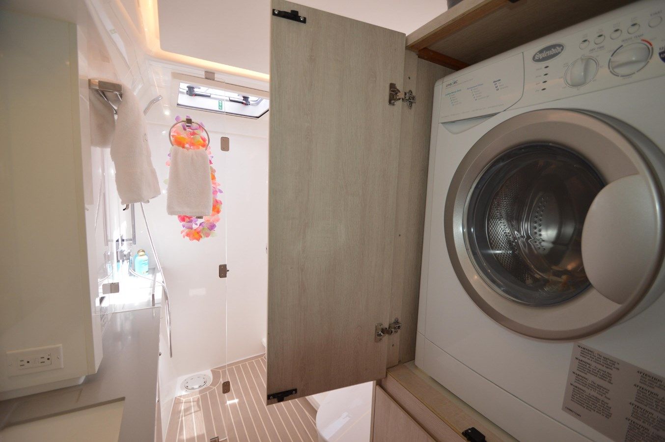 Buy a yacht MIMOSA - Leopard Catamarans