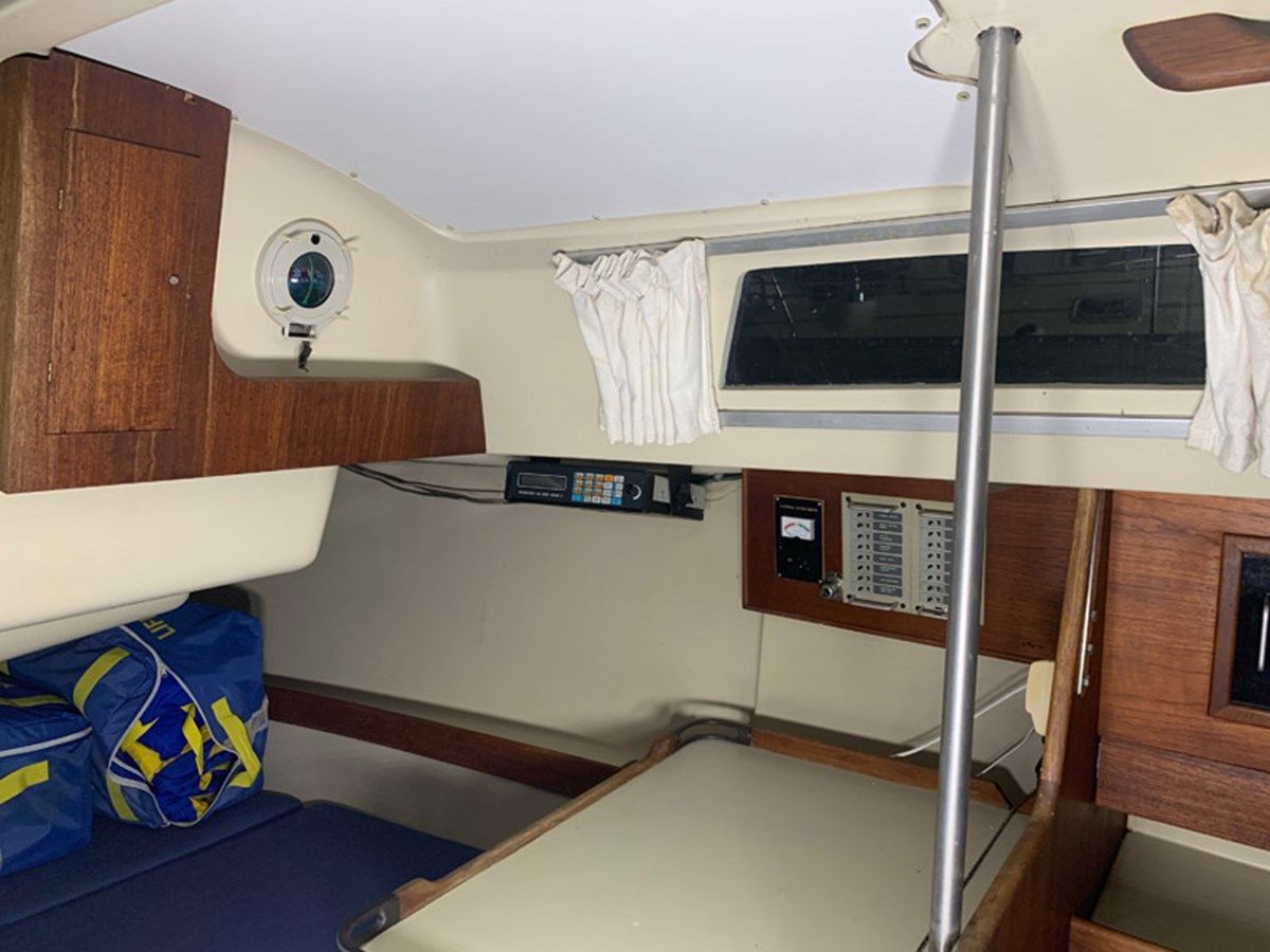 Buy a yacht Blue Devil