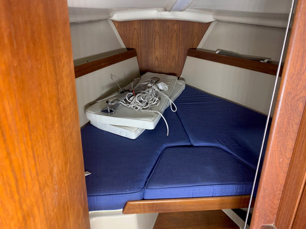 the best price on Blue Devil 1980