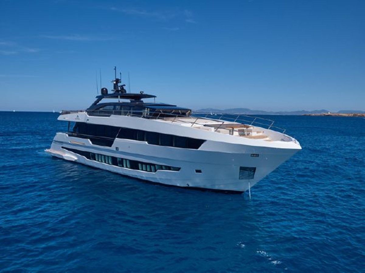 Buy a yacht 2021 Astondoa 100 Century - Astondoa