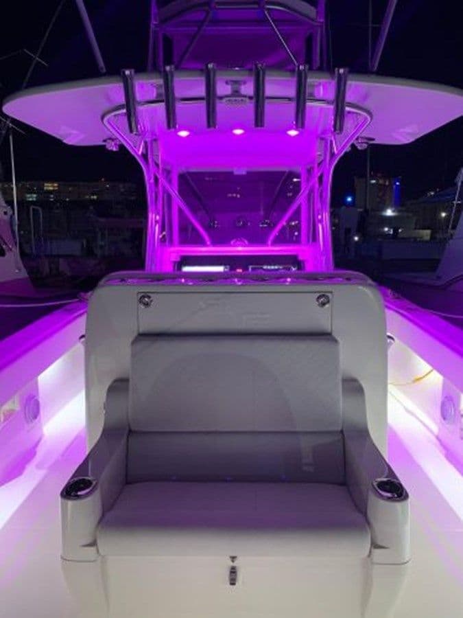 best yacht sales deals 2019 SeaVee 390Z