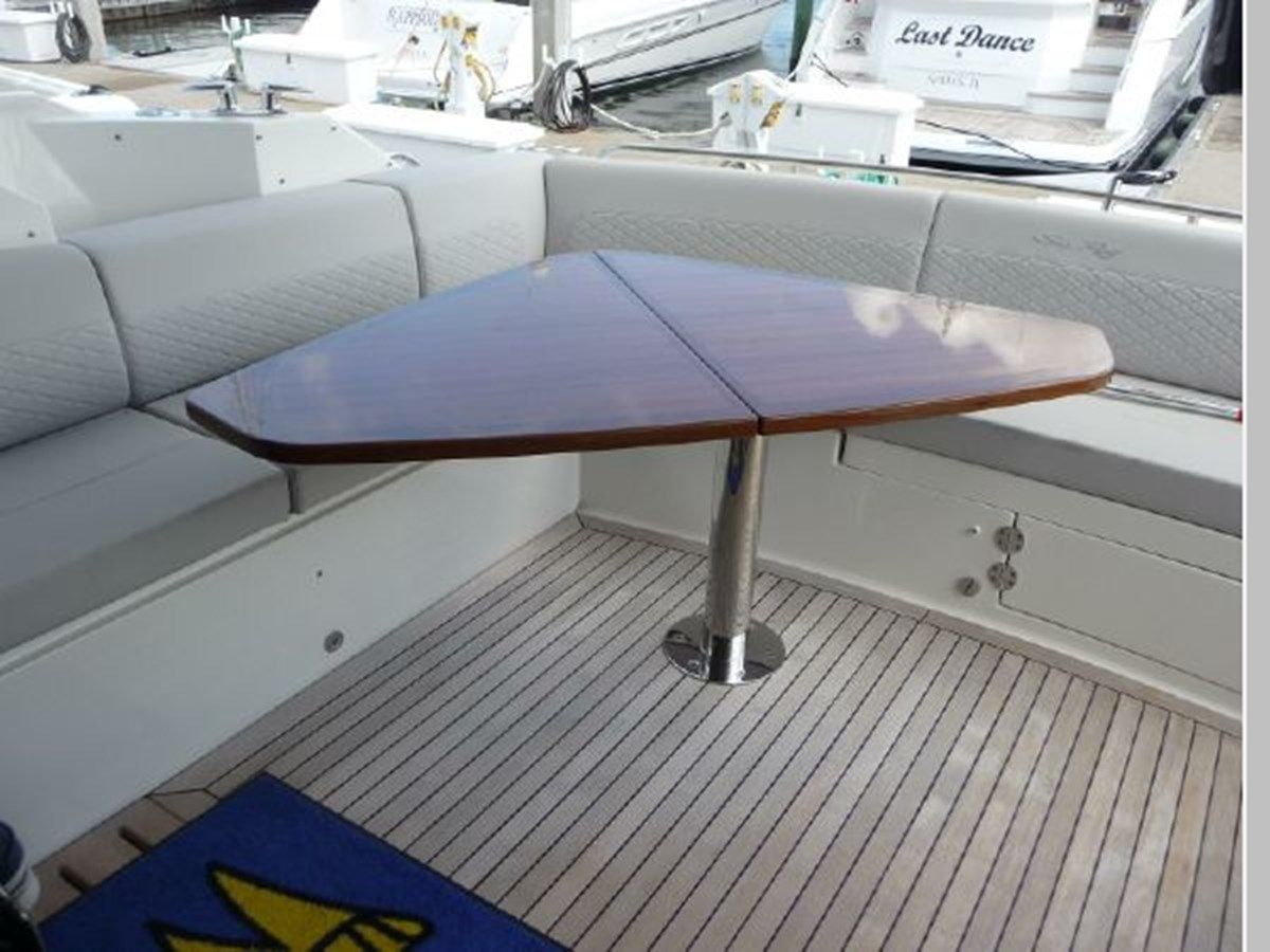 Купить яхту Riviera II 2017 в Shestakov Yacht Sales