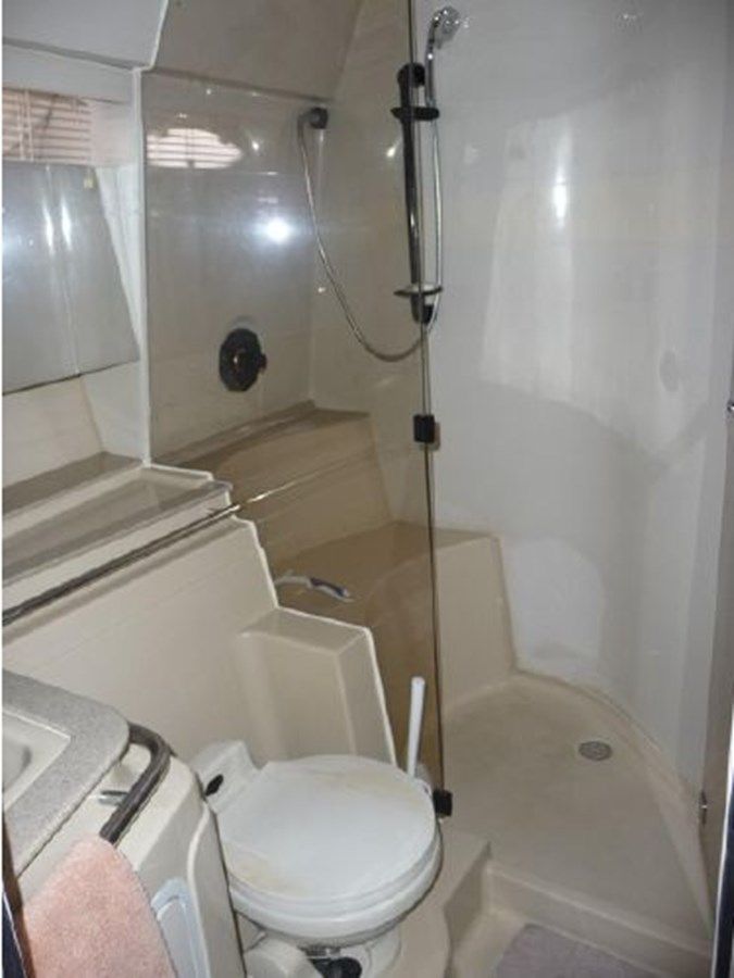 Sandy Toes - Cruisers Yachts yacht sale