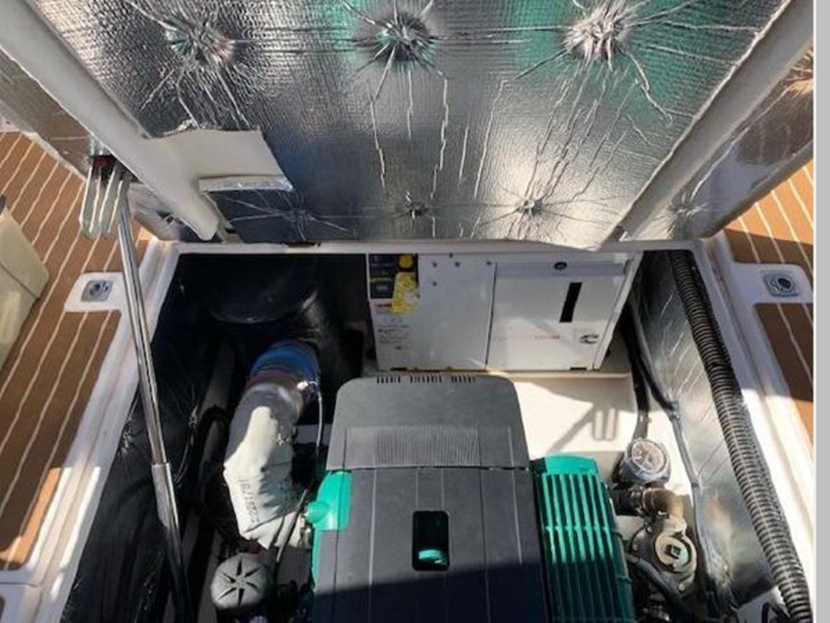 My Thai - CUTWATER yacht sale