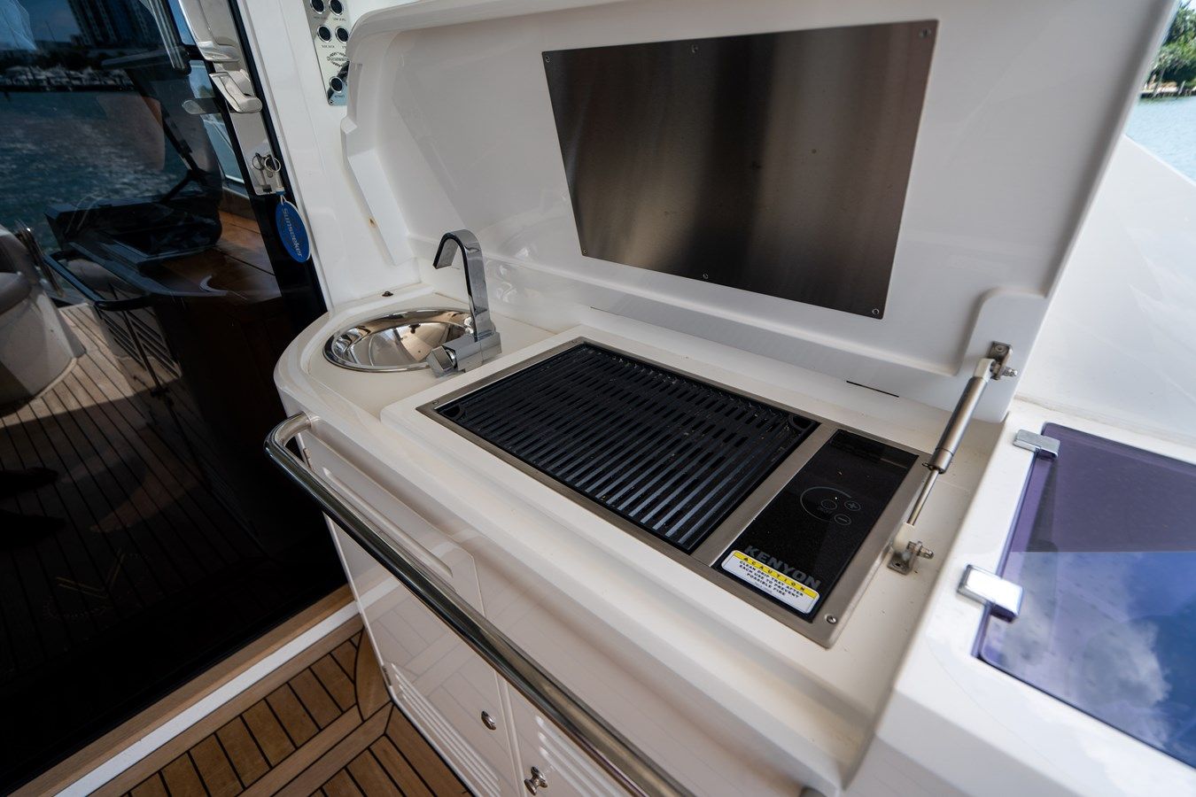 Продажа яхты - - Sunseeker