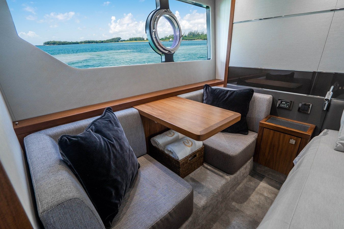 Купить яхту - в Shestakov Yacht Sales