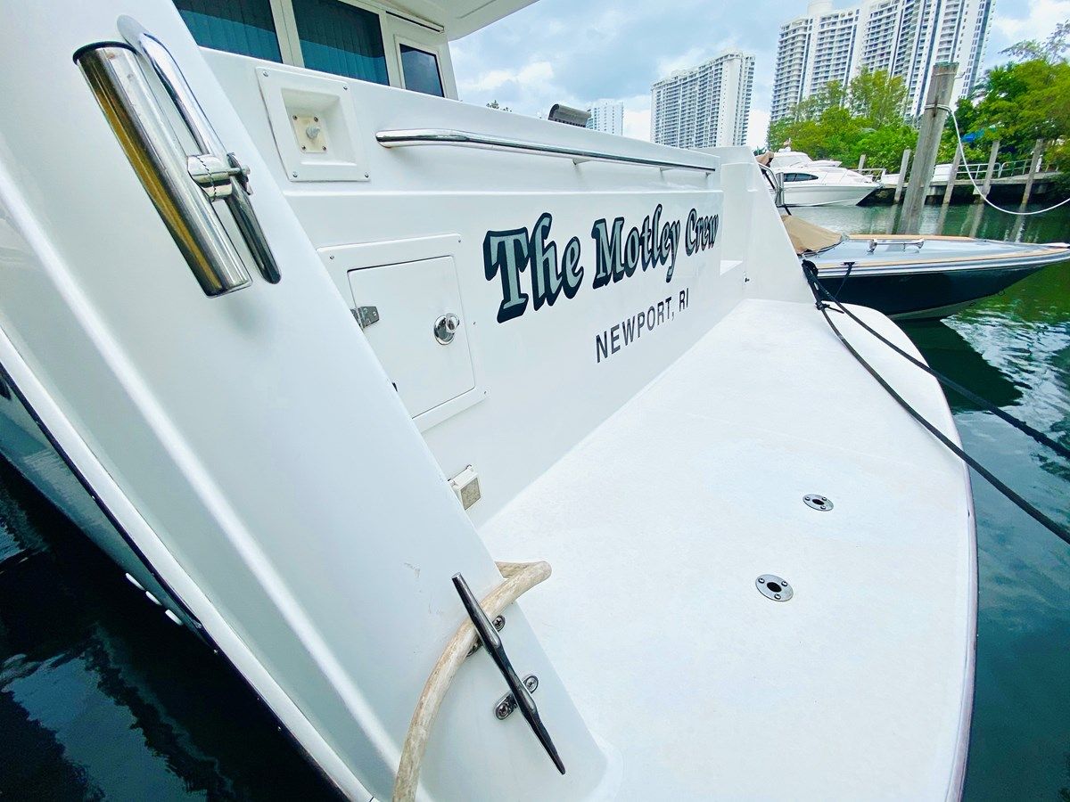 Buy a yacht The Motley Crew 57