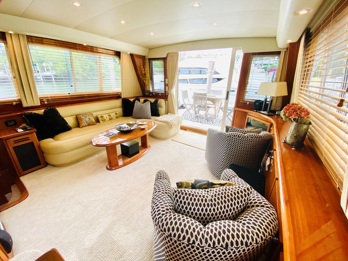 the best price on The Motley Crew 57