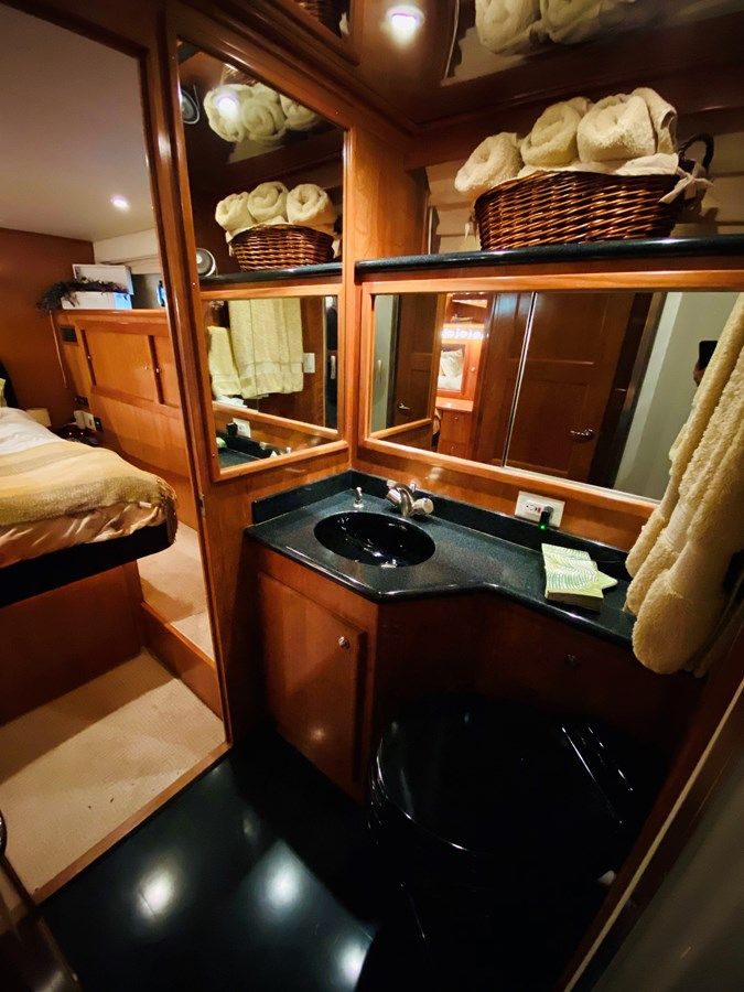 The Motley Crew 5700 Rival yacht sale