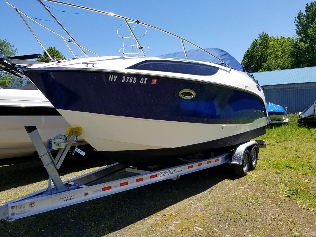 Продажа яхты 2009 Bayliner 245 SB Cruiser - BAYLINER