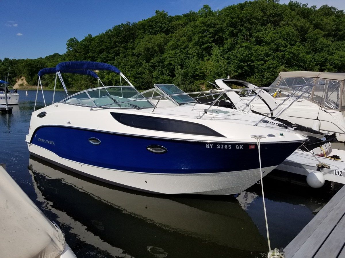 Стоимость яхты 2009 Bayliner 245 SB Cruiser - BAYLINER
