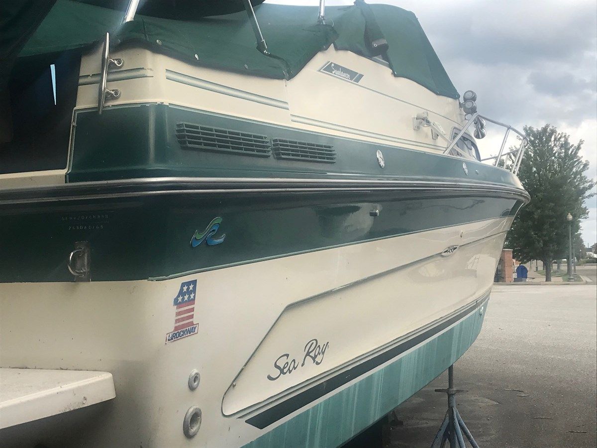 1999 Sea Ray 268 268 Sundancer price