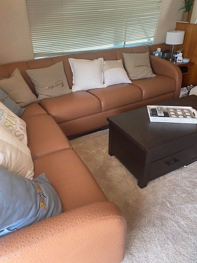 best yacht sales deals Reel Therapy 60