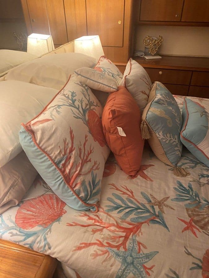 Buy a yacht Reel Therapy 1997