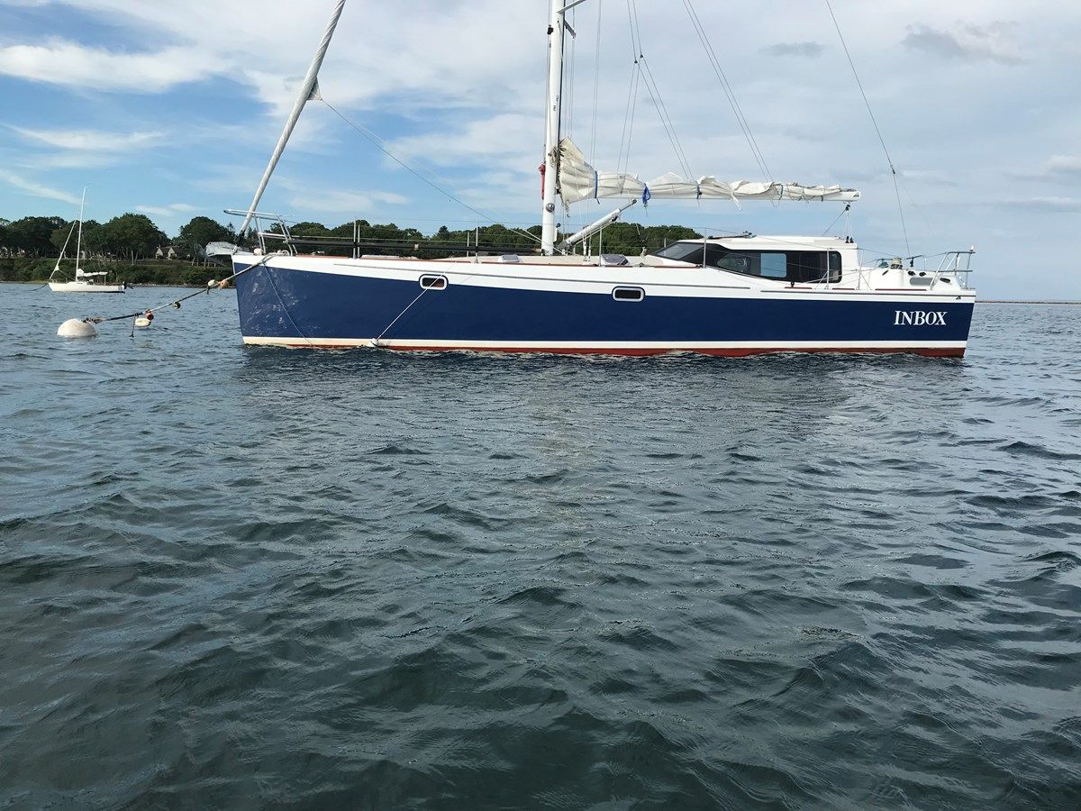 Buy a yacht InBox Far Harbor 39