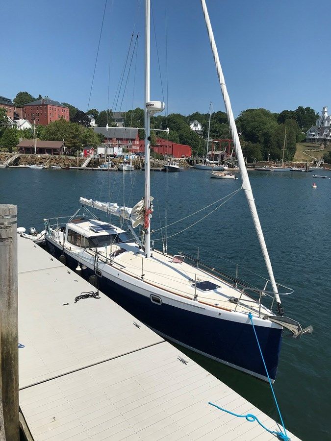 Buy a InBox 2006 at Shestakov Yacht Sales