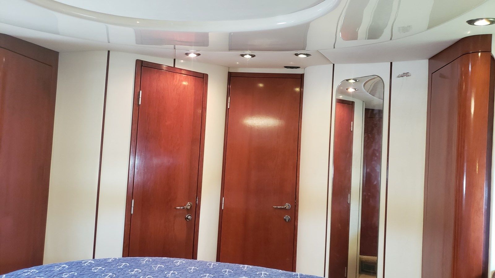 Buy a yacht BURNUMOFF