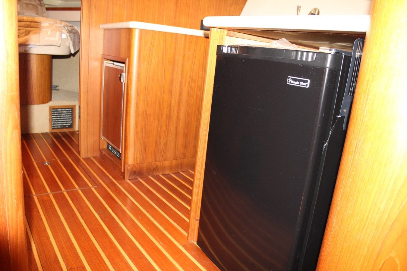 Buy a yacht Angie Marie - Tiara